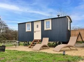 Finest Retreats - The Flower Hut