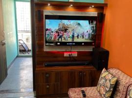 Modern 1BHK Ganesh Nivas - 1st Floor，位于Secunderabad的酒店