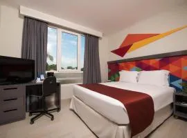 霍德尔帕诺夫广场酒店