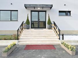 Hotel HE ROMA，位于Riano的酒店