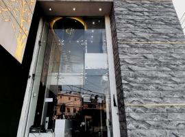Hotel J Cruise New，位于卢迪亚纳的酒店