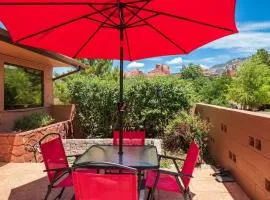 Sedona views with private hot tub for the entire Family