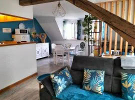 La Roseraie, loft 3 étoiles, calme et ensoleillé au pied des Pyrénées