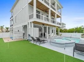 Spacious 5-Bedroom Retreat with Private Pool and Spa in Ocean Isle Beach