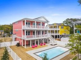 NEW Guava Pineapple, 5 beds 5 baths, Oak Island, private heated pool, custom home, professionally decorated