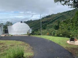 Nature Glamping，位于格雷西亚的豪华帐篷