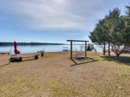 Waterfront Gem with Fire Pits and Dock in Georgetown