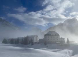 Hotel Maloja Kulm，位于马洛亚的酒店