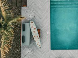 Surf And Yoga Retreat Nicaragua，位于La Albina的酒店