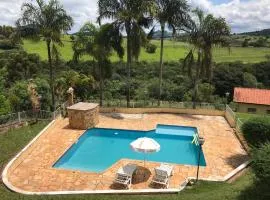 Chácara das Palmeiras - Piscina, Churrasqueira e Campo