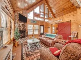 Hot Tub and Fire Pit Broken Bow Honeymoon Cabin