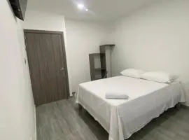 Hotel Alec