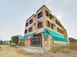 Hotel O Golden Key，位于Rāipur的酒店
