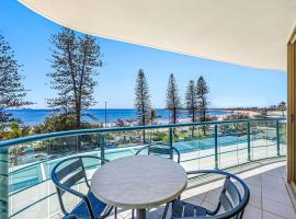 Ocean Front Mooloolaba Esplanade Apartment 2BR，位于穆卢拉巴的酒店