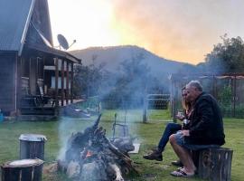 Secret Forest Cabin，位于Jackeys Marsh的酒店