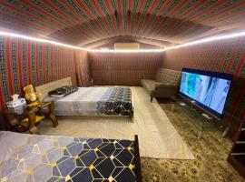 private farmhouse Tent Room，位于Al Rahba的酒店