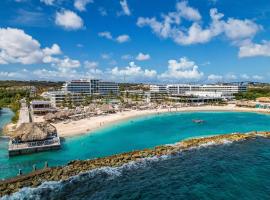 Mangrove Beach Corendon Curacao All-Inclusive Resort, Curio，位于威廉斯塔德的酒店