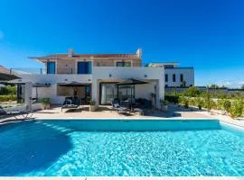 Luxury Villa Kaia with heated pool and SPA