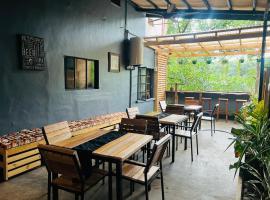 Moshi Urban Hostel and Backpackers，位于莫希的酒店