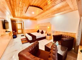 The English Rose, Mussoorie - A Peaceful Hidden Resort By Sitara Group，位于穆索里的酒店