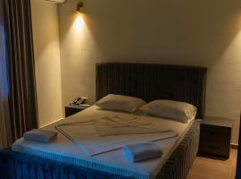 Hotel & Villa 007，位于Kosovo Polje的酒店