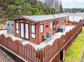 Chalet Cairn View by Interhome，位于阿维莫尔的酒店