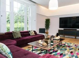 Hillthorpe Estate - 14 Bed Manor House with Hot Tubs and Secluded Gardens