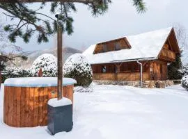 Case la cheie Várlak