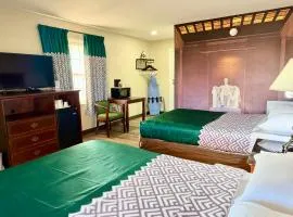 阿灵顿/福尔斯彻奇总督府酒店