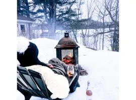 Zenitude 2, Beachfront chalet, hot tub,Lac Simonet