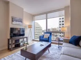 Modern Apt Downtown