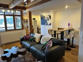 Waller Suite