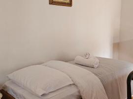 Triantafillia - Mountain Lodge by Ladonia Εpi，位于Likouría的酒店