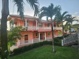 Airport Heights Apartment