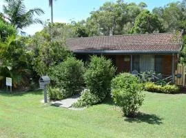 Sunny Nook - Bring your own linen.