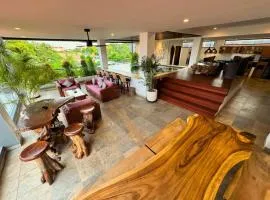 The Swan - Private Luxury Villa Suites 2