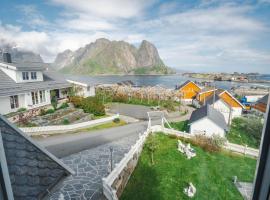 Sakrisøy Gjestegård - Manor House in Sakrisøy - Solbakken anno 1880，位于雷讷的民宿