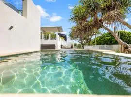 1 20 Kingfisher Drive Peregian Beach