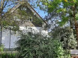 Oak Comfortable Holiday Residence
