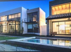 Residencial entre Vi&ntilde;edos，位于特基斯基亚潘的别墅