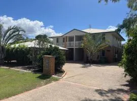 1-8 Indigo Avenue - Rainbow Beach Walk to beach