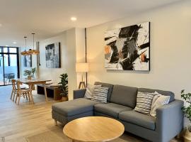 Private Cozy Townhouse Near Lanmuang Village，位于Ban Pa Kluai的酒店