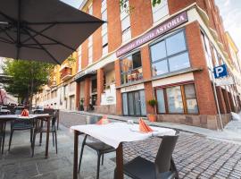 阿索托丽亚酒店，位于菲登扎的酒店