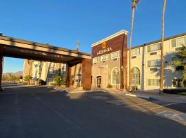 La Quinta Inn & Suites by Wyndham Safford Copper Valley，位于Safford的酒店