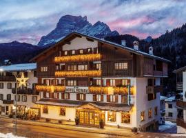 Best Western Hotel Nevada，位于圣维托-迪卡多雷的酒店