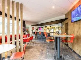 宜恩沙隆香槟酒店