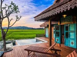 Traditional Malay Studio Villa with Private Pool, 2-4 Pax WIFI