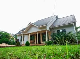 Karibu Cottage Safari