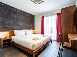 X GO INN Sukhumvit Soi 20 BTS Asok，位于曼谷的酒店
