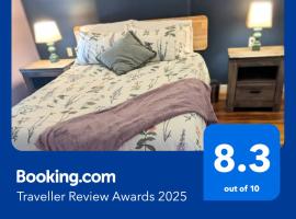 Downtown Spot on Hambright's Alley! Explore the city from this Adventure Base! 2nd Fl Unit B